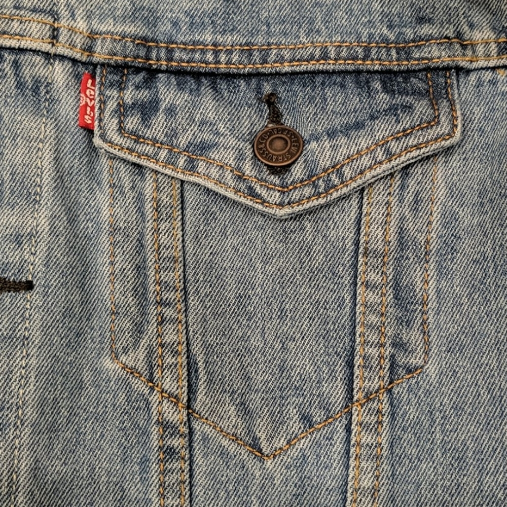 Levi's Jean Jacket - Picture 4 of 8